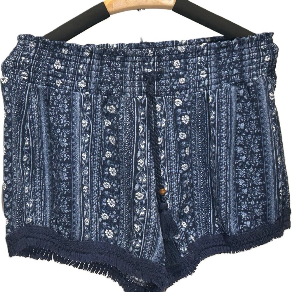 No Boundaries Striped Blue and White Floral Shorts w/ Frayed Hem